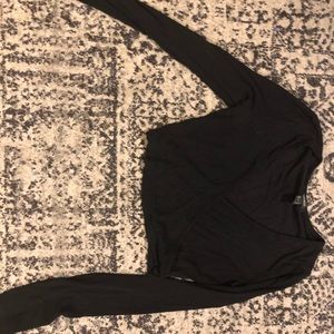 Long sleeve crop top
